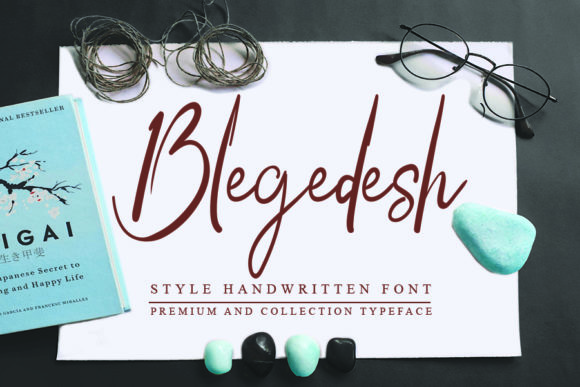 Blegedesh: A Flowing Script Font for Makers